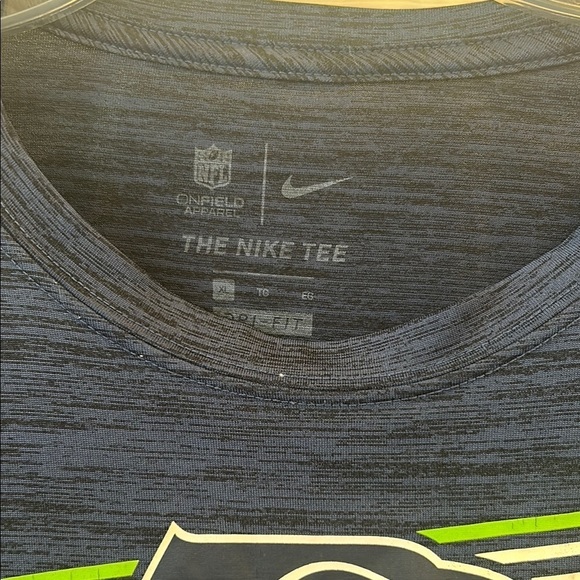 Nike Dri-FIT Navy Blue Seahawks Shirt - Picture 2 of 5